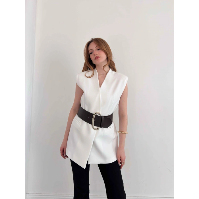 Kalın Kemer Detaylı Yelek Beyaz