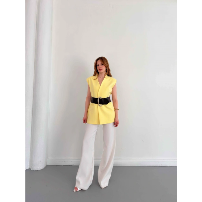 Kalın Kemer Detaylı Yelek Sarı