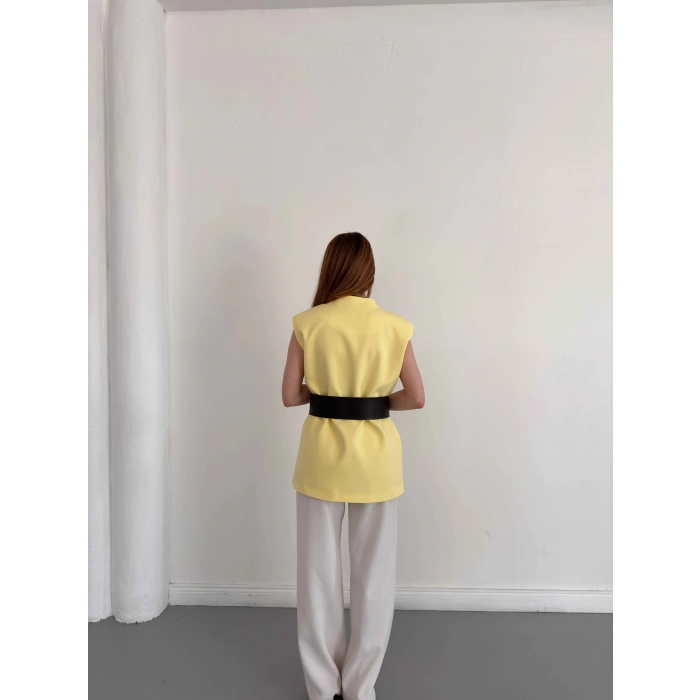 Kalın Kemer Detaylı Yelek Sarı