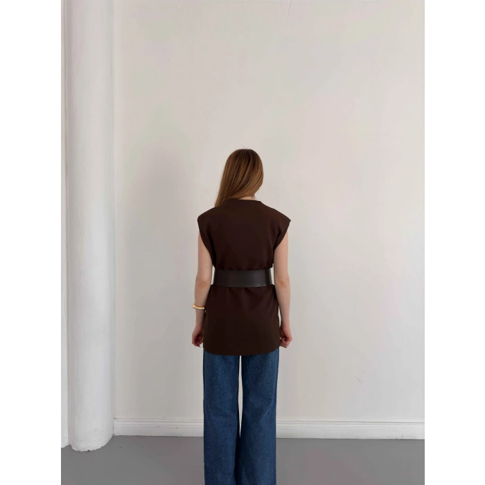 Kalın Kemer Detaylı Yelek Kahve