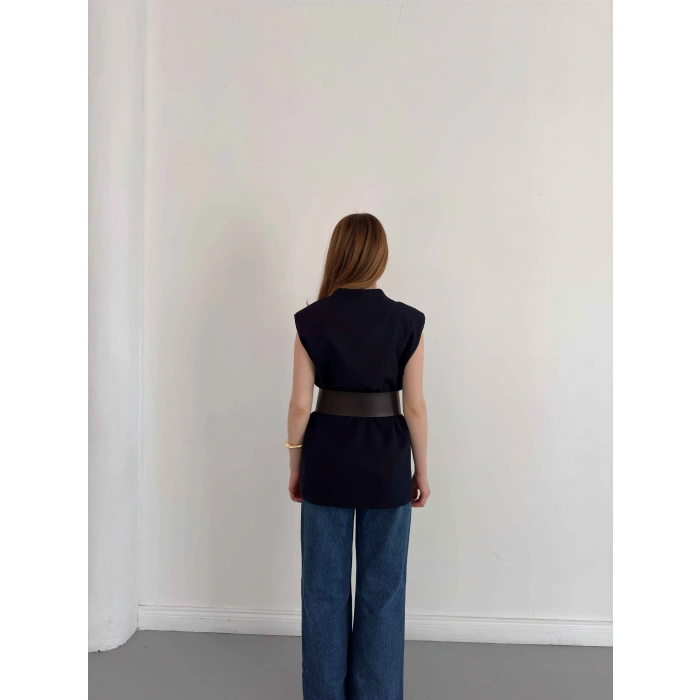 Kalın Kemer Detaylı Yelek Lacivert