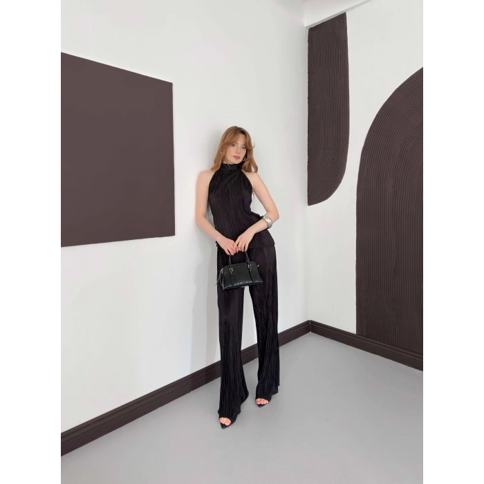 Piliseli Sırt Detaylı İkili Takım Siyah