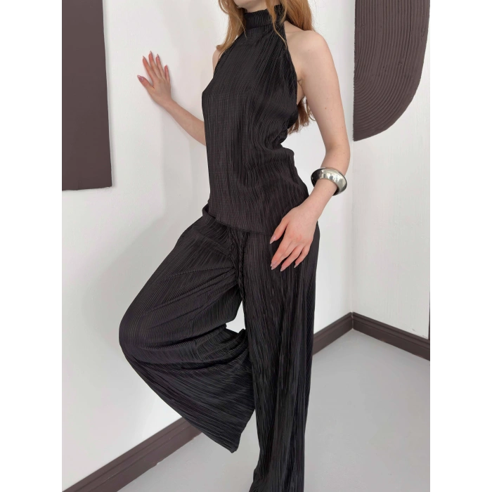 Piliseli Sırt Detaylı İkili Takım Siyah