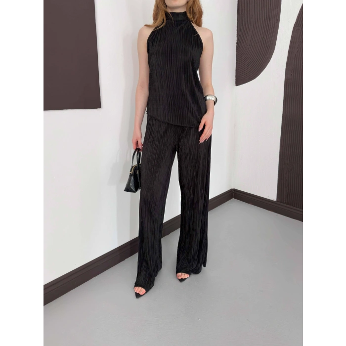 Piliseli Sırt Detaylı İkili Takım Siyah