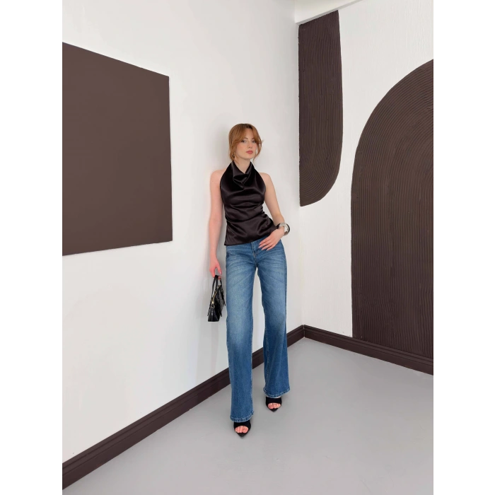 Sırt Detaylı Saten Bluz Siyah