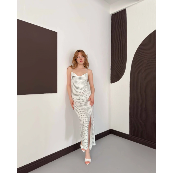 Askılı Yırtmaç Detaylı Puantiyeli Elbise Beyaz