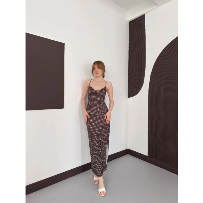 Askılı Yırtmaç Detaylı Puantiyeli Elbise Kahve