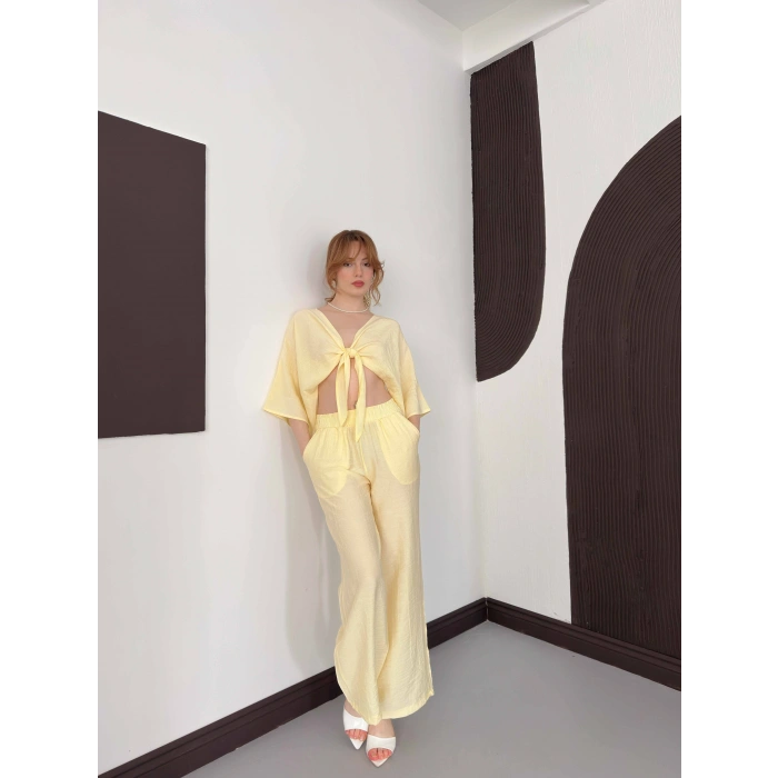 Keten Önden Bağlama Detaylı İkili Takım Sarı