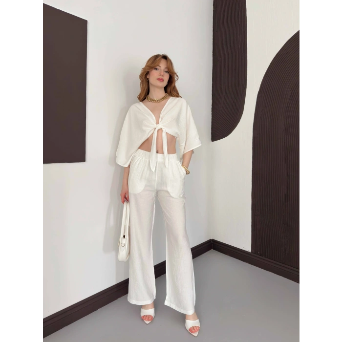 Keten Önden Bağlama Detaylı İkili Takım Beyaz
