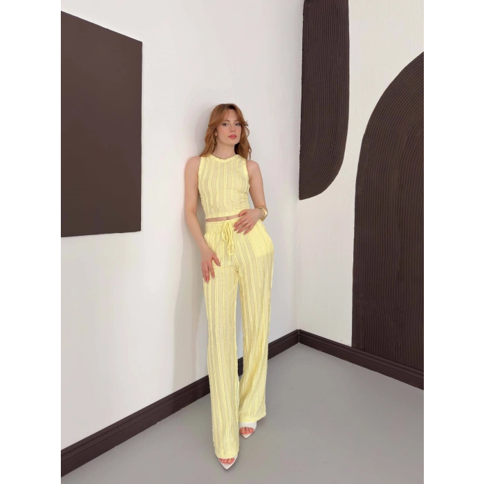 Gofre Kumaş Ters Dikiş Halter Yaka Takım Sarı