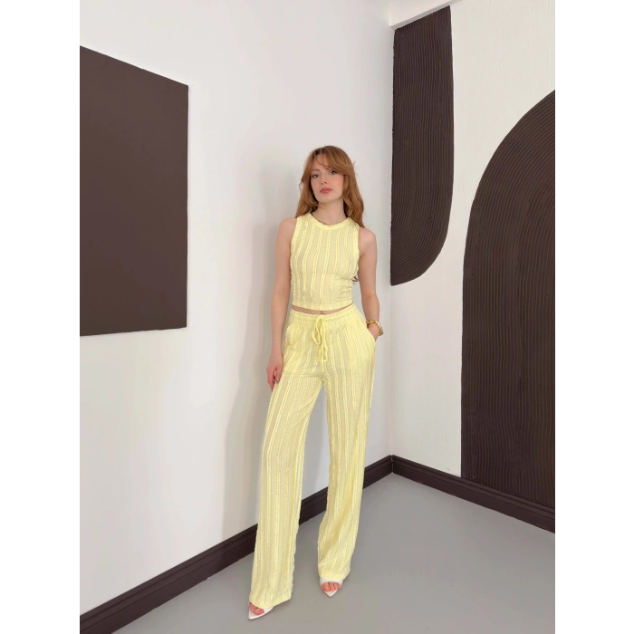 Gofre Kumaş Ters Dikiş Halter Yaka Takım Sarı