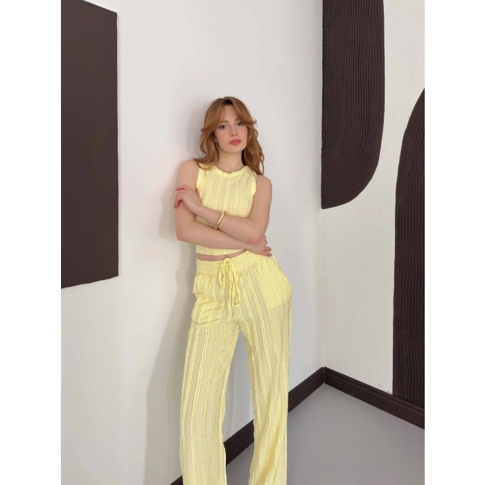 Gofre Kumaş Ters Dikiş Halter Yaka Takım Sarı