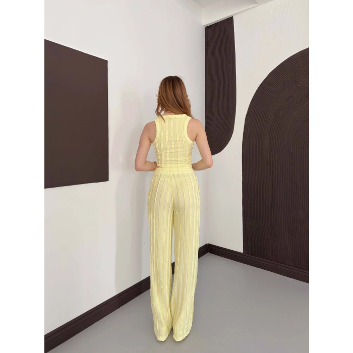 Gofre Kumaş Ters Dikiş Halter Yaka Takım Sarı