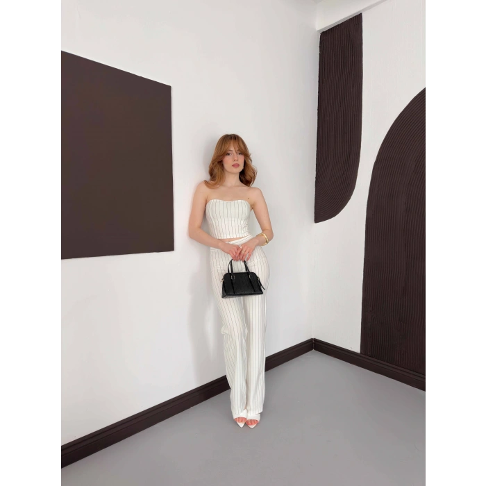 Çizgi Detaylı Crop - Pantolon Takım Beyaz