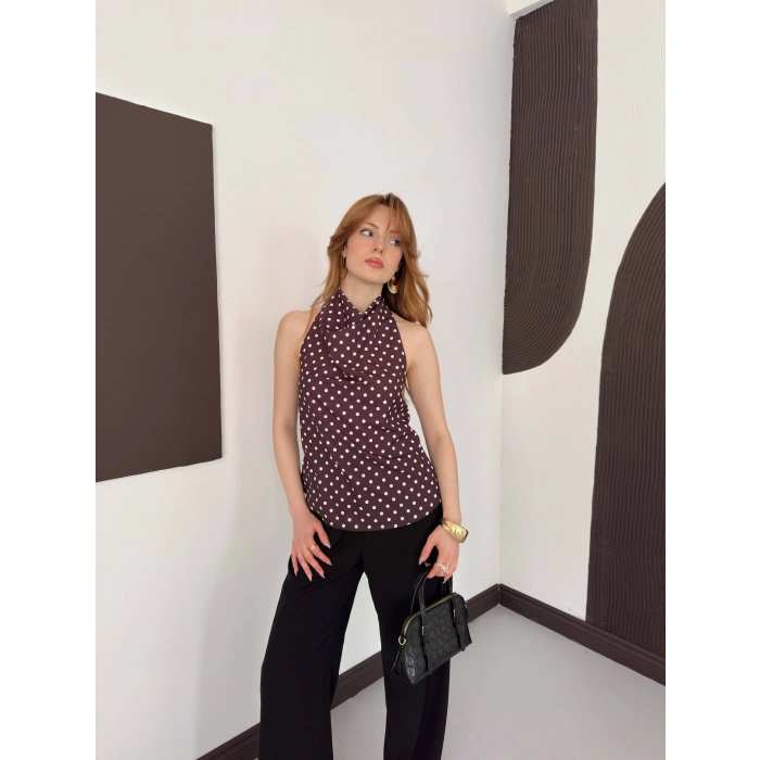 Puantiyeli Boyundan Bağlamalı Bluz Kahve