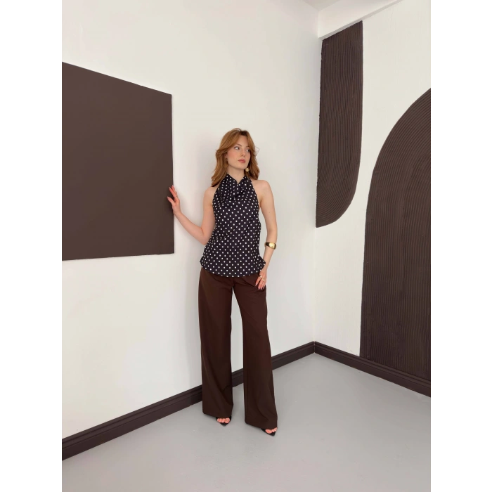 Puantiyeli Boyundan Bağlamalı Bluz Siyah