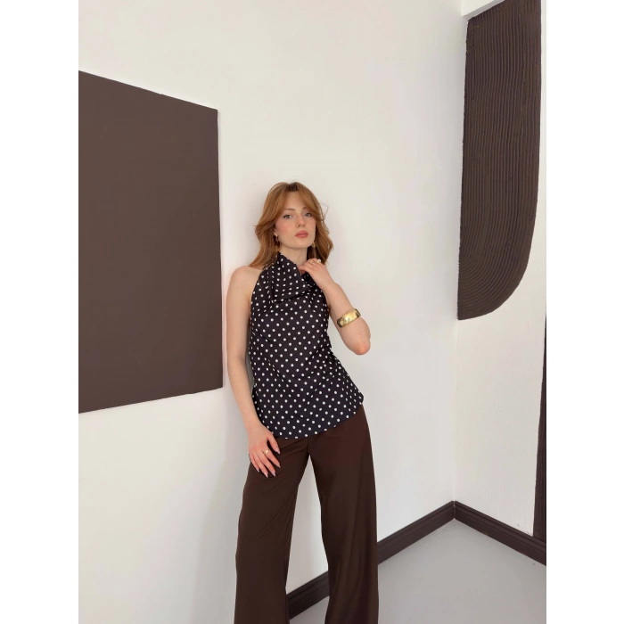 Puantiyeli Boyundan Bağlamalı Bluz Siyah