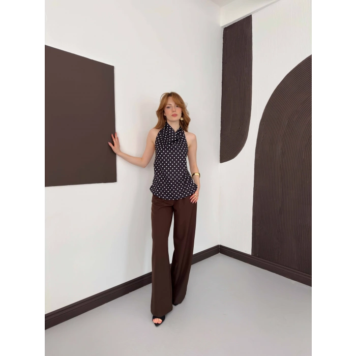 Puantiyeli Boyundan Bağlamalı Bluz Siyah