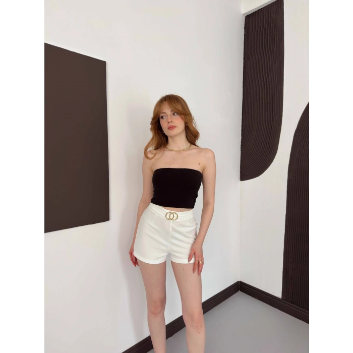 Kemer Detaylı Şort Beyaz