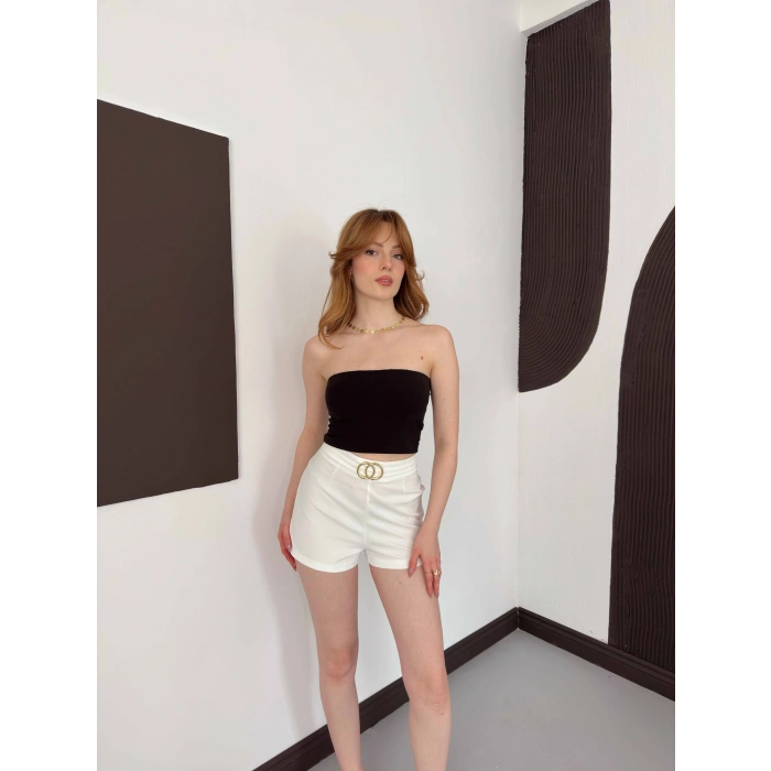 Kemer Detaylı Şort Beyaz