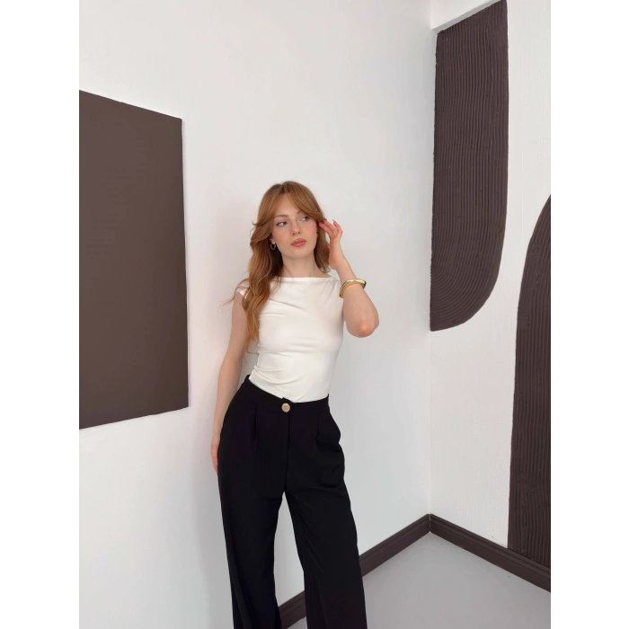 Sırt Dekolteli Bluz Beyaz