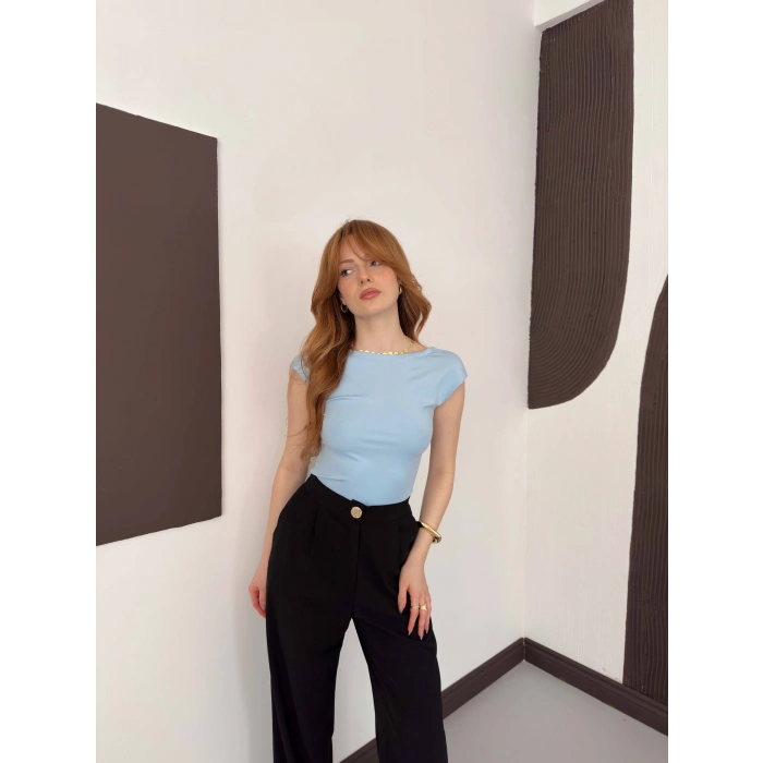 Sırt Dekolteli Bluz Bebemavisi