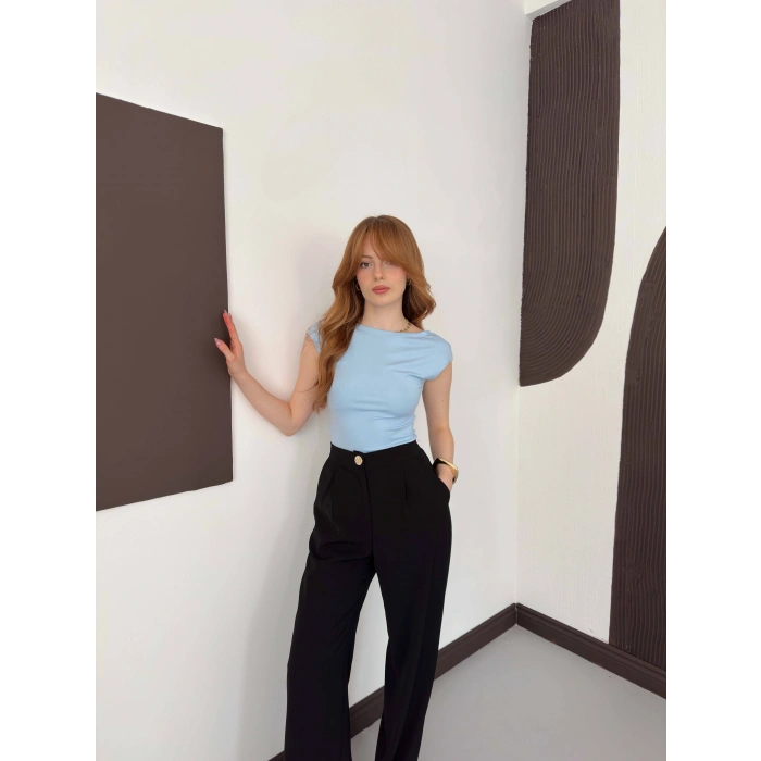 Sırt Dekolteli Bluz Bebemavisi