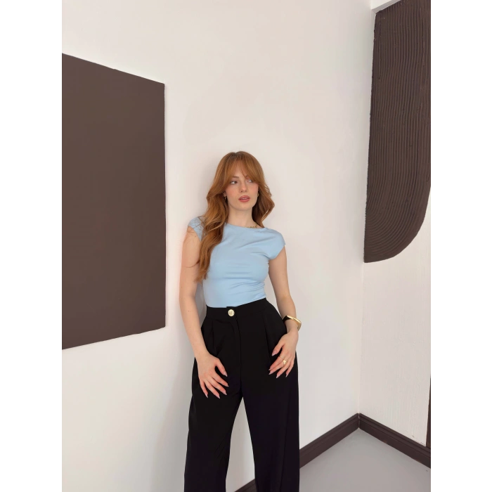 Sırt Dekolteli Bluz Bebemavisi