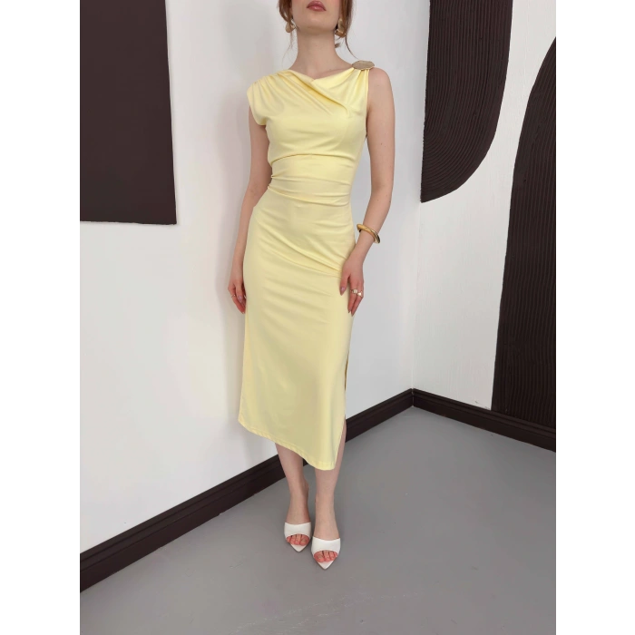 Aksesuar Detaylı Tek Omuz Sandy Elbise Sarı