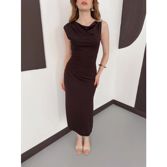Aksesuar Detaylı Tek Omuz Sandy Elbise Kahve