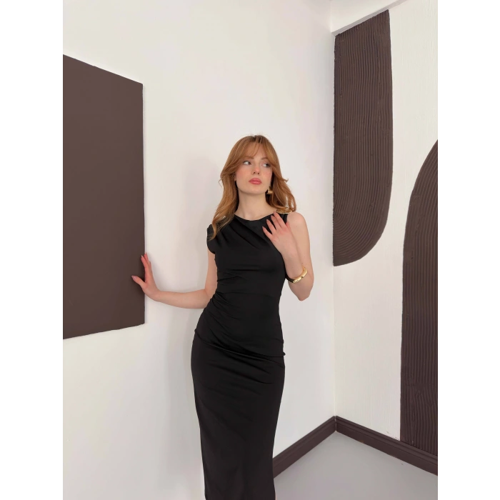 Aksesuar Detaylı Tek Omuz Sandy Elbise Siyah