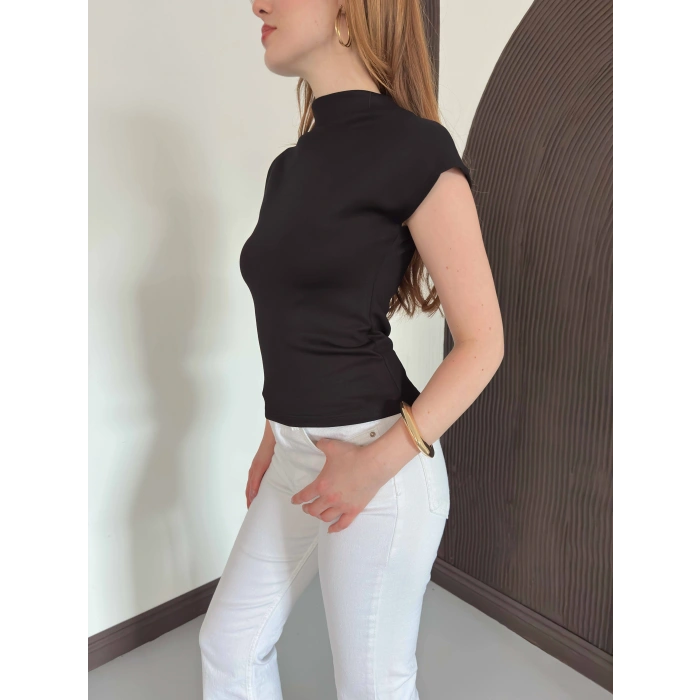 Slim Fıt Yarım Balıkçı Yaka Dar Kesim Bluz Siyah