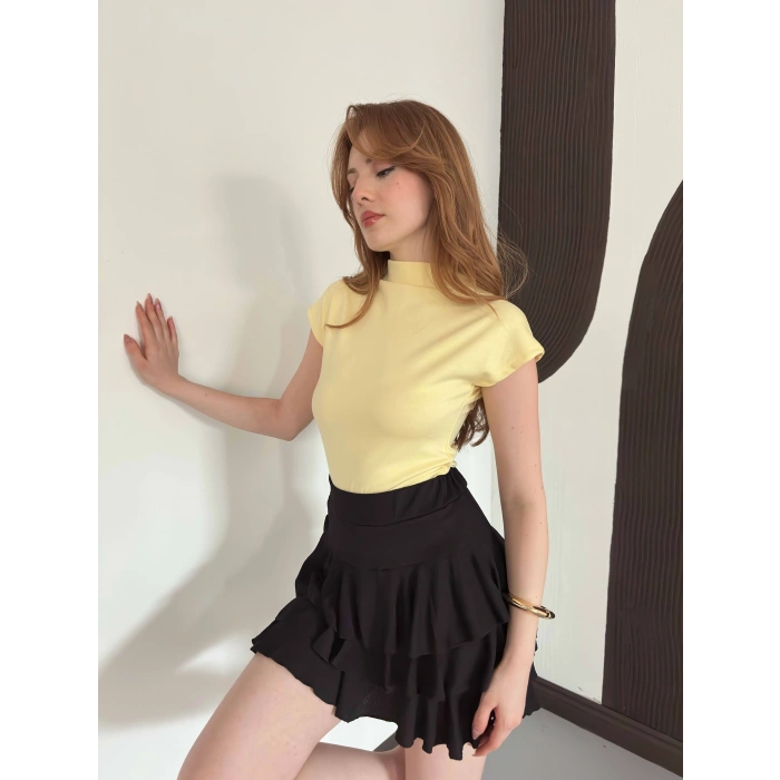 Slim Fıt Yarım Balıkçı Yaka Dar Kesim Bluz Sarı