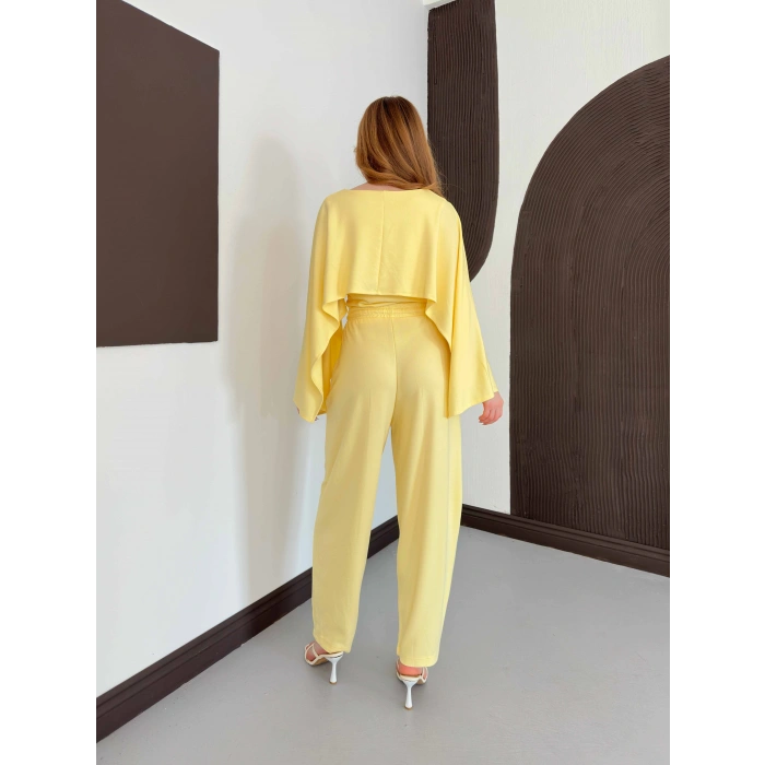 Pelerin Detaylı Bluz Bel Lastikli Pantolon Takım Sarı