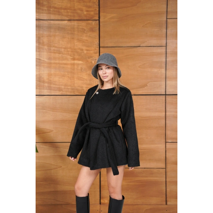 Aksesuar Detaylı Kuşaklı Fox Ceket Siyah