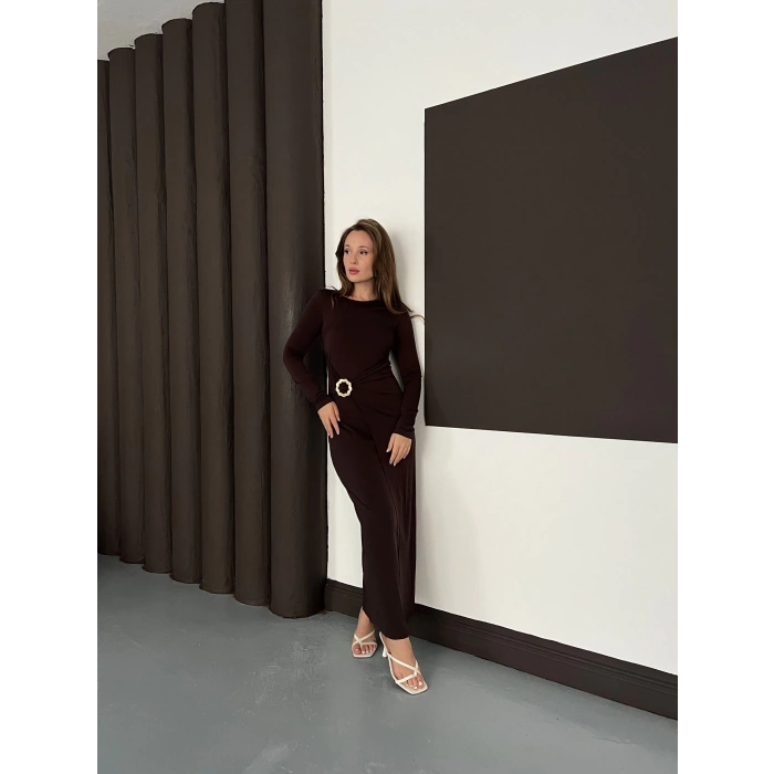 Aksesuar Detaylı Sandy Uzun Elbise Acı Kahve