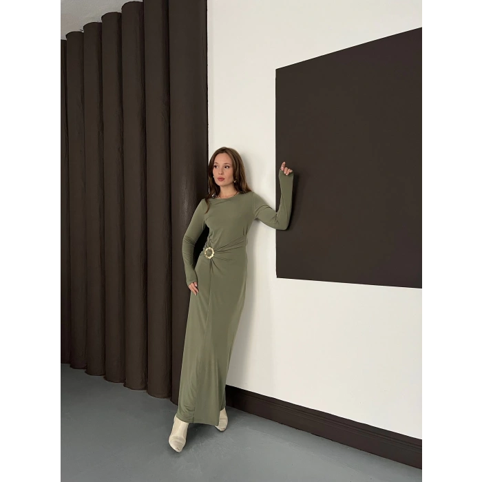 Aksesuar Detaylı Sandy Uzun Elbise Haki