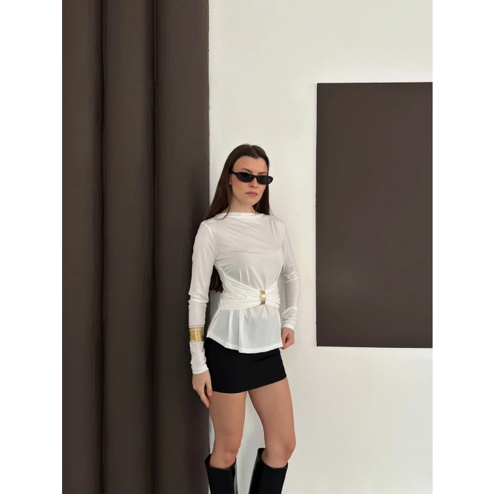 Aksesuar Detaylı Tasarım Bluz Beyaz