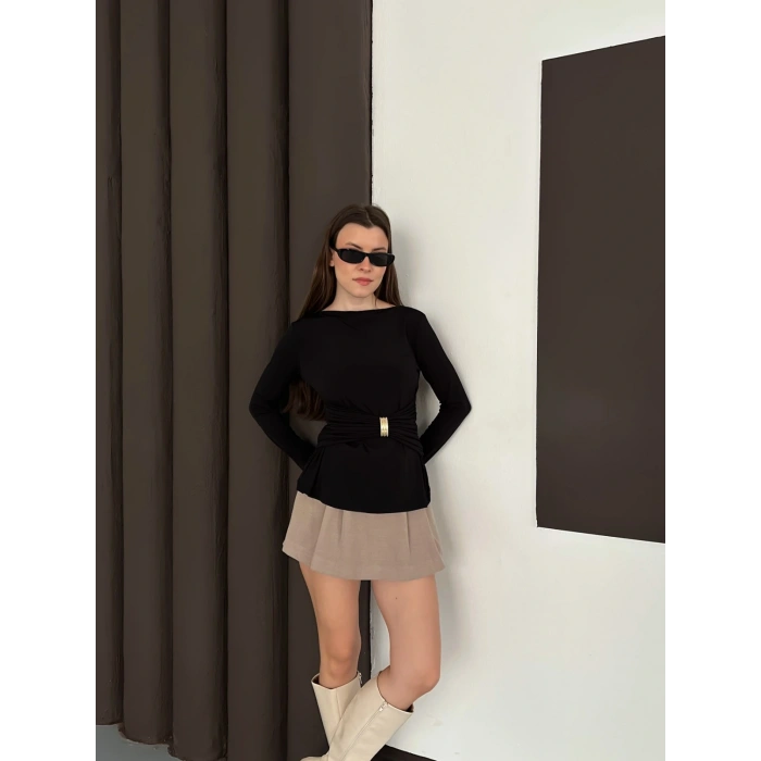 Aksesuar Detaylı Tasarım Bluz Siyah