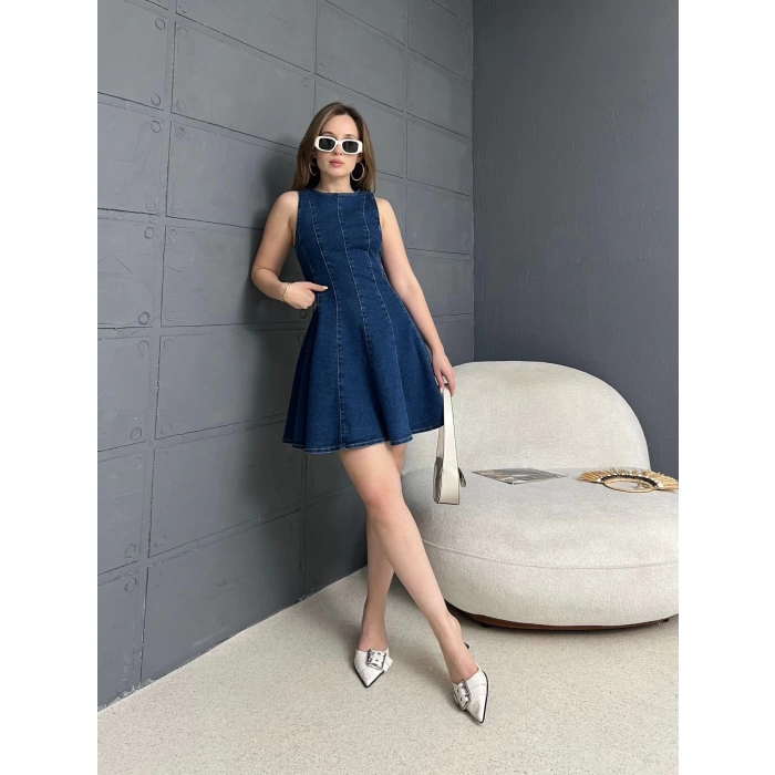 Arka Fermuar Detaylı Denim Elbise