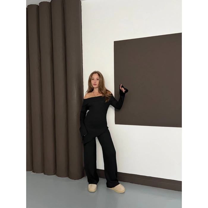 Asimetrik Madonna Yaka Takım Siyah