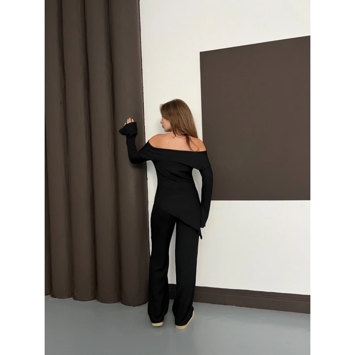 Asimetrik Madonna Yaka Takım Siyah