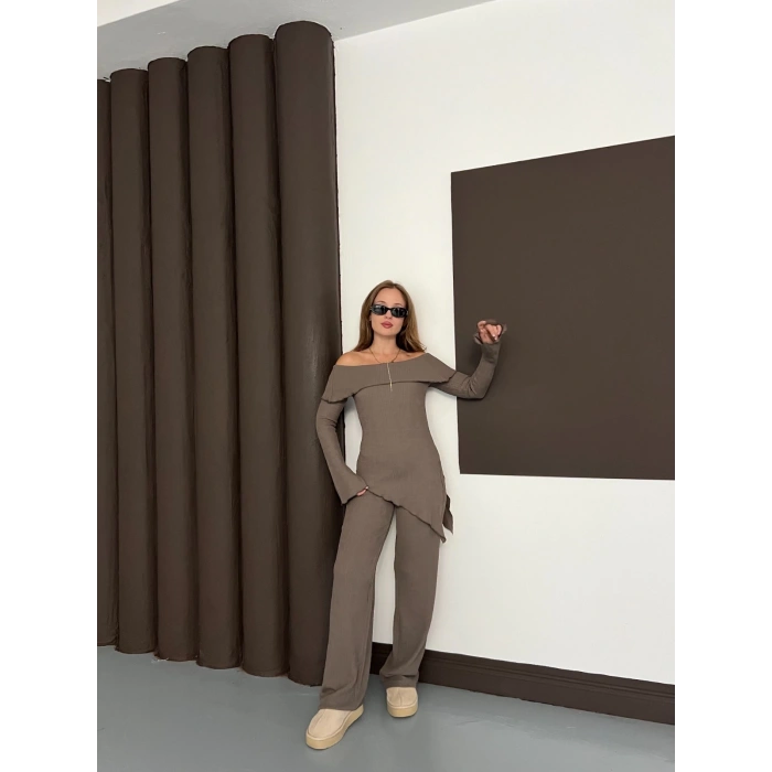 Asimetrik Madonna Yaka Takım Vizon