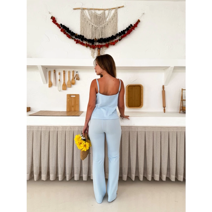 Askılı Düğme Detaylı Pantolonlu Takım Bebe Mavisi