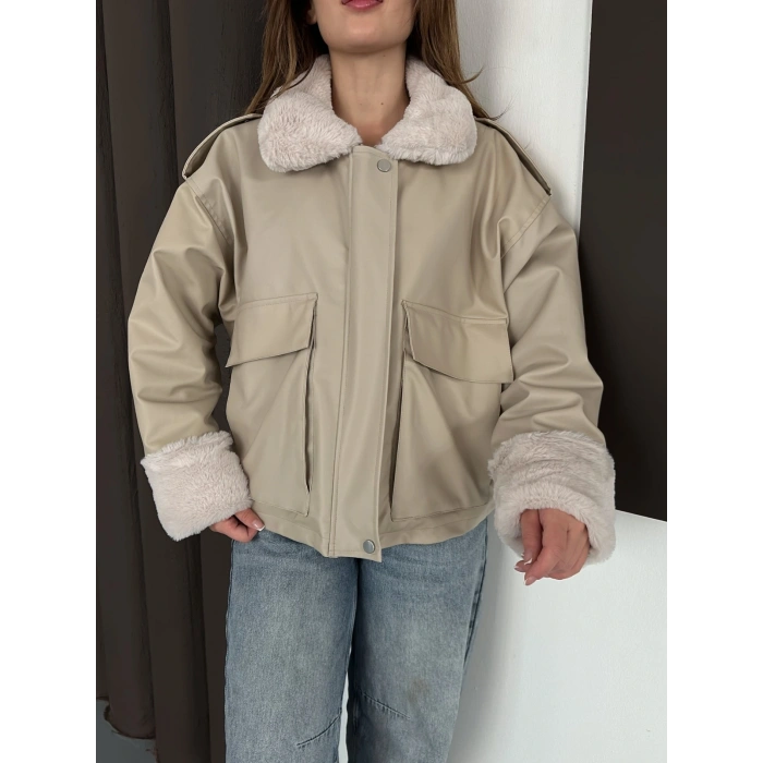 Astar Peluş Detaylı Deri Ceket Bej