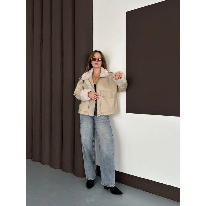 Astar Peluş Detaylı Deri Ceket Bej