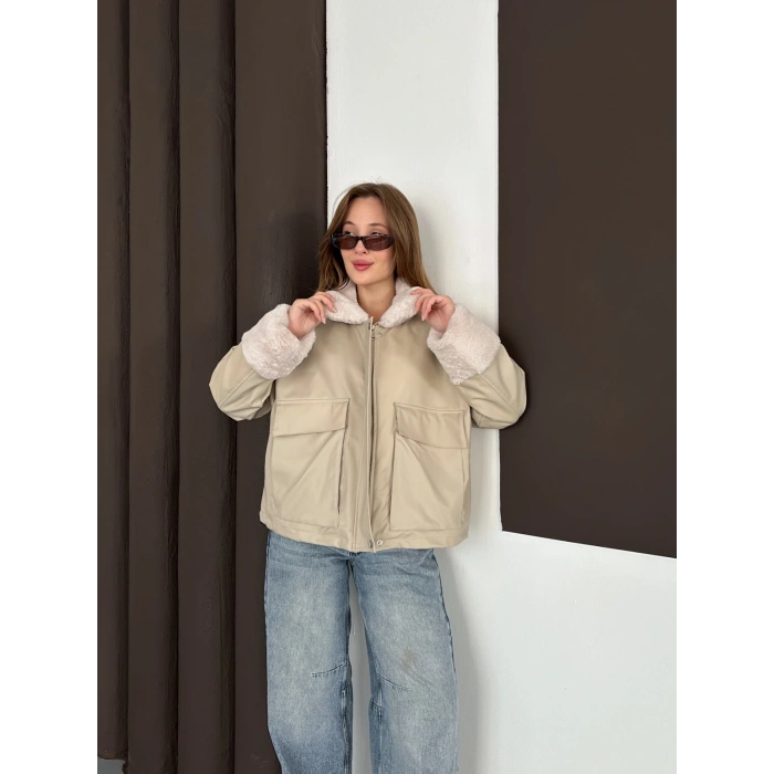 Astar Peluş Detaylı Deri Ceket Bej