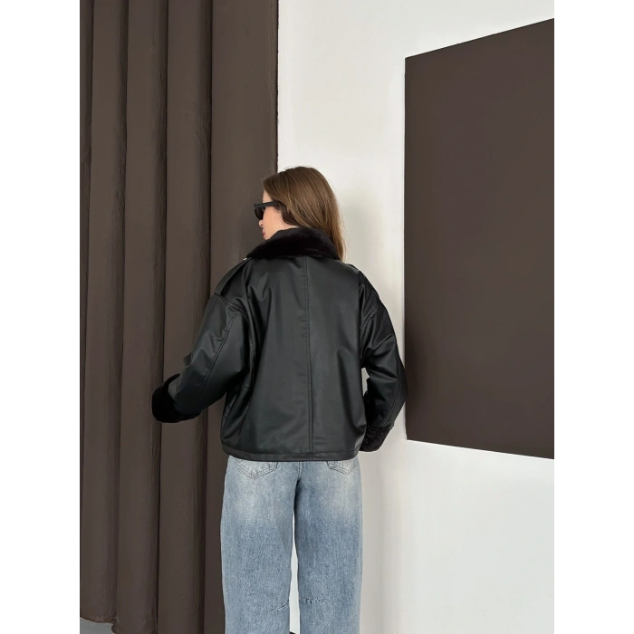 Astar Peluş Detaylı Deri Ceket Siyah