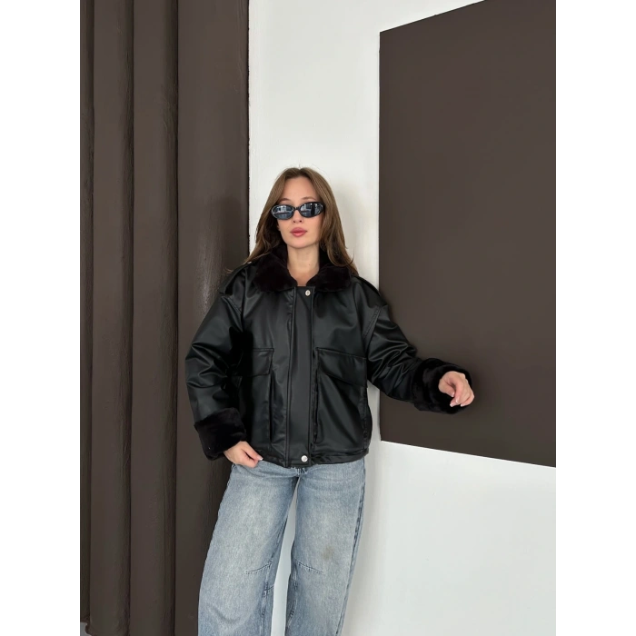 Astar Peluş Detaylı Deri Ceket Siyah