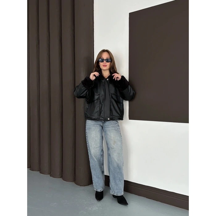 Astar Peluş Detaylı Deri Ceket Siyah